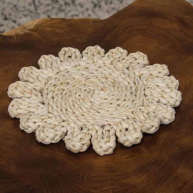 Corn Husk Flower Shape Candle Mat / Trivet Large