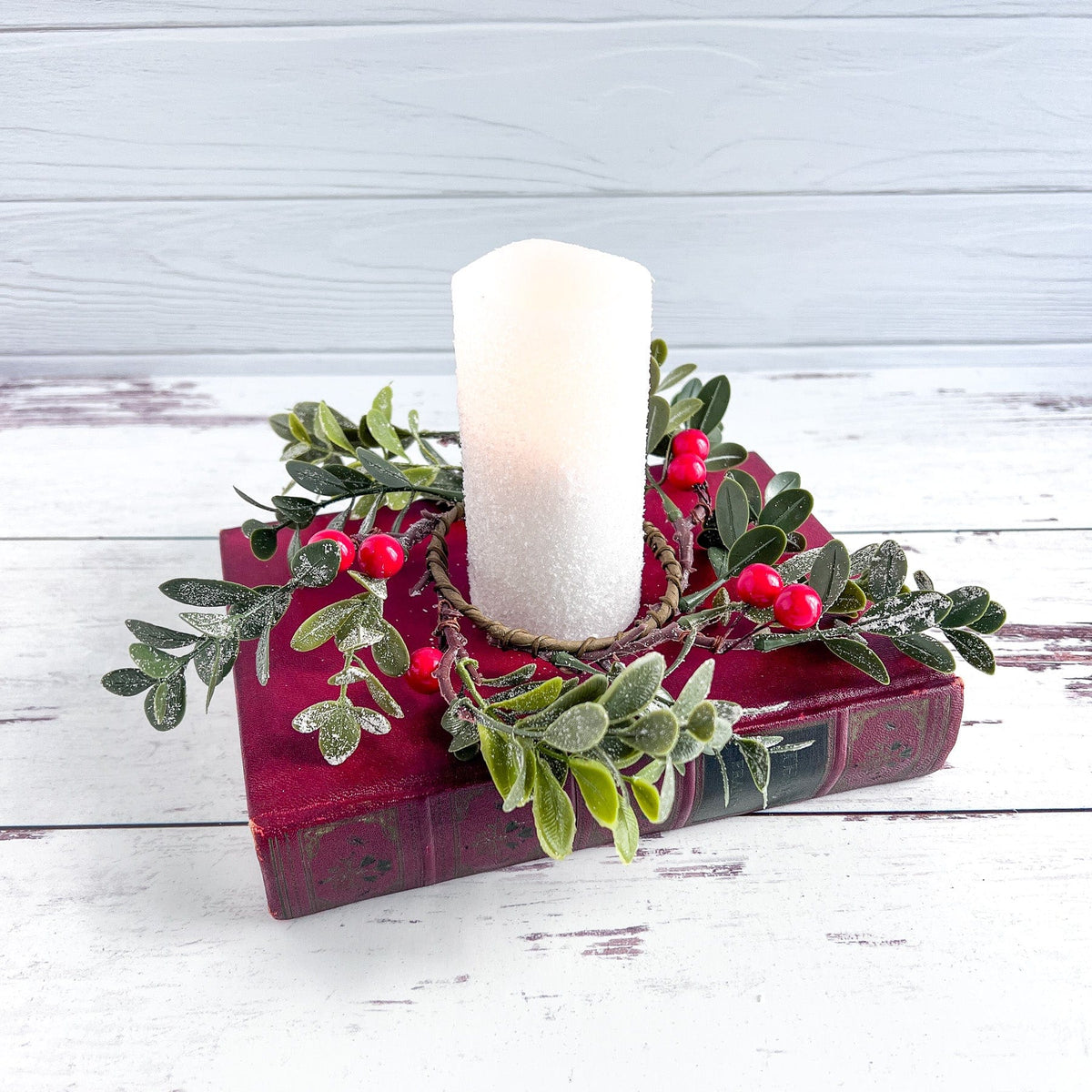 Frosted Green Leaf With Red Berry Candle / Napkin Ring 2.5&quot; Diameter