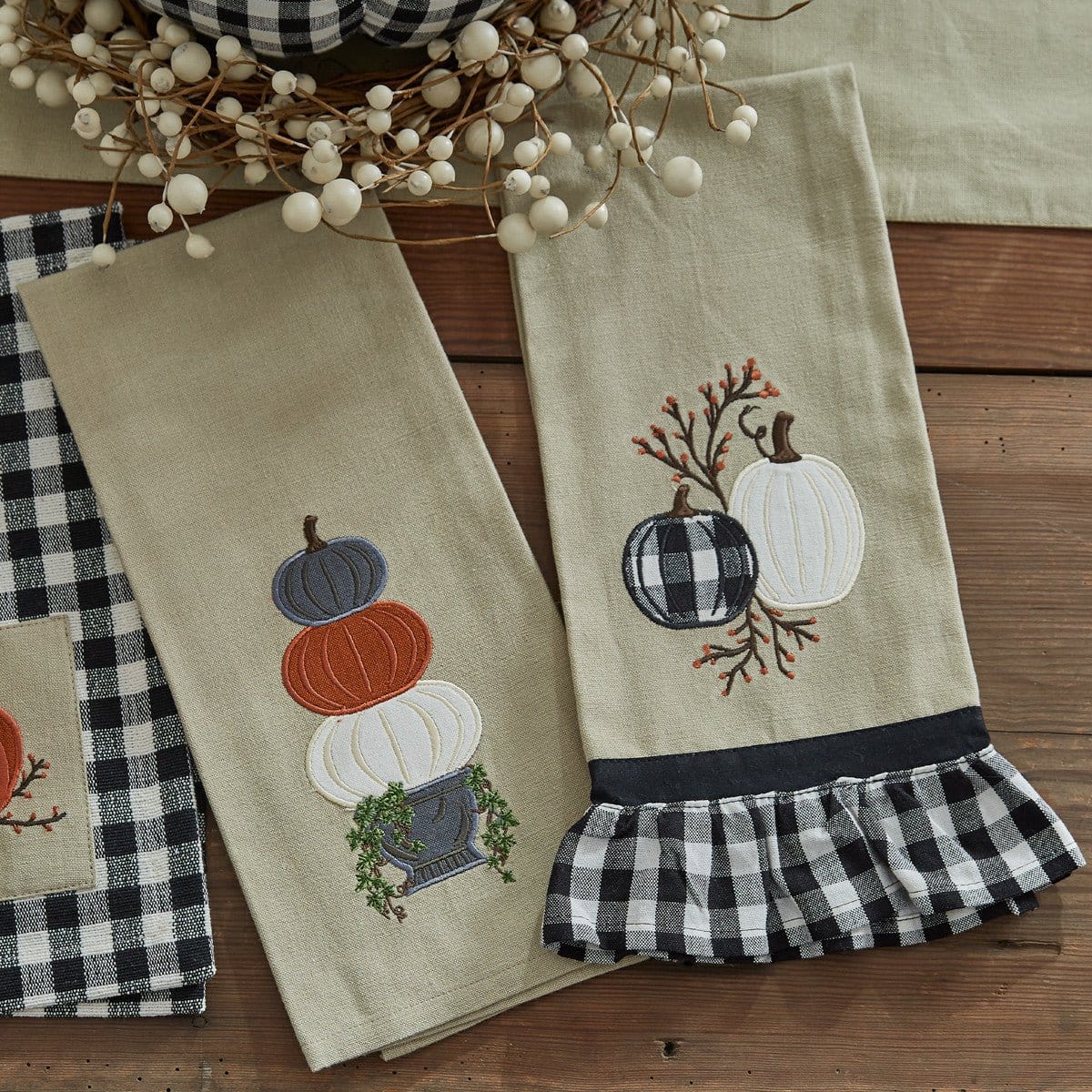 Ruffled Check &amp; Cream Pumpkin Decorative Towel-Park Designs-The Village Merchant