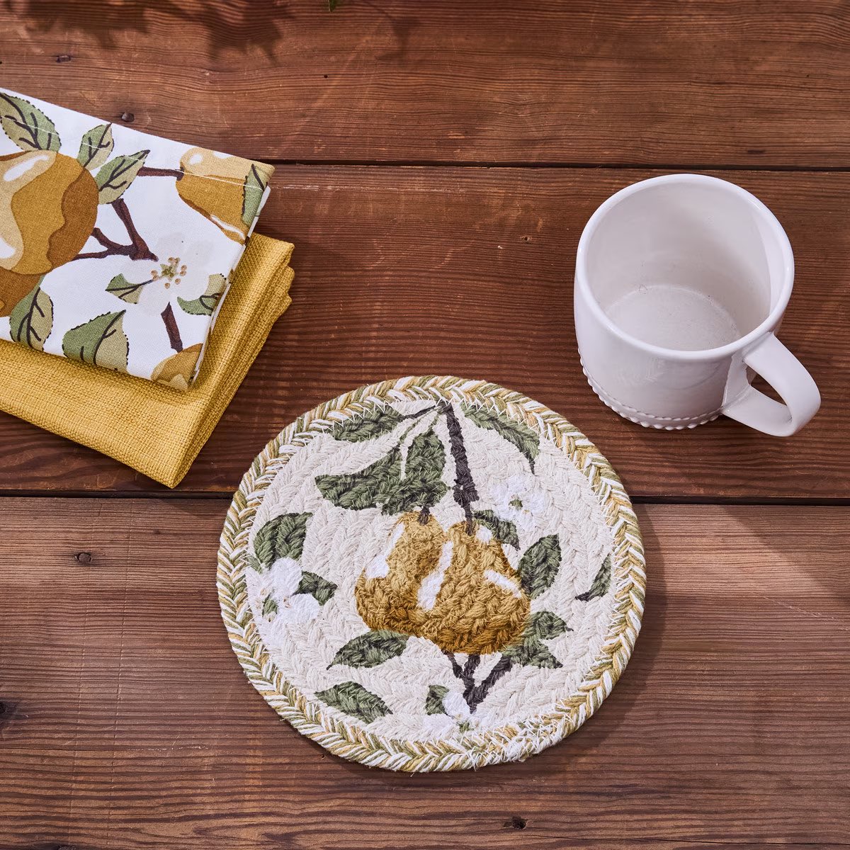 Golden Pear Braided & Printed Trivet 8" Diameter Round Set of 2