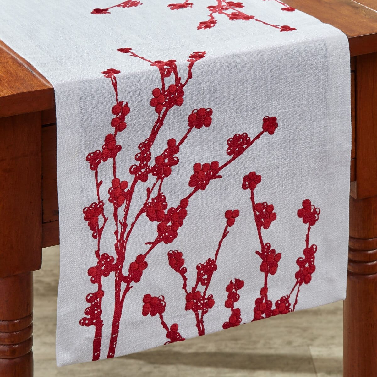 Berry Elegance Patricia Heaton Home Table Runner 54'' Long