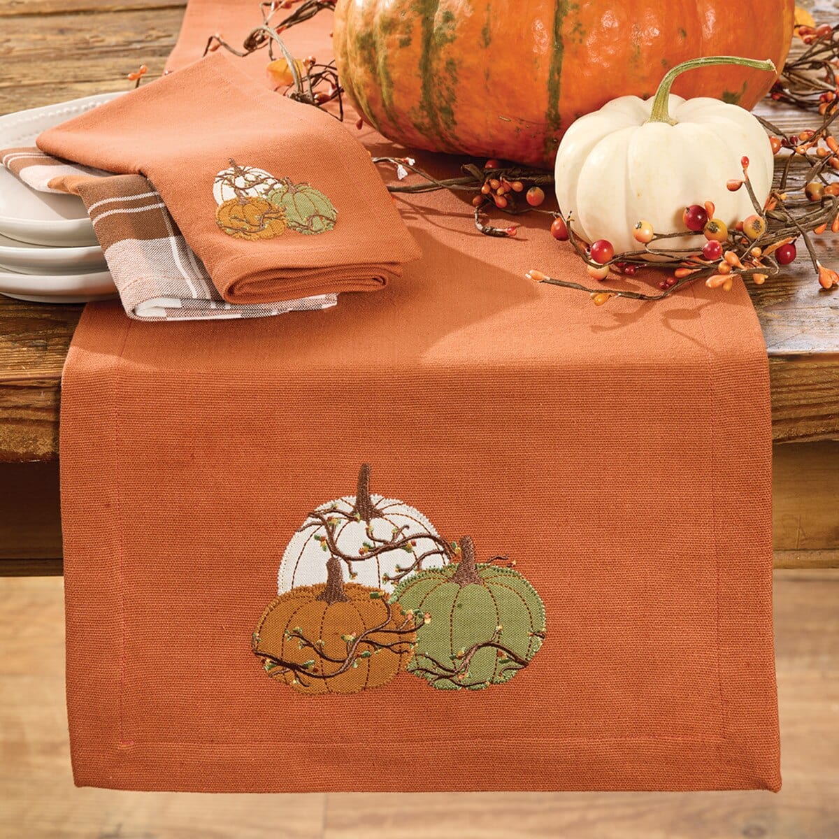 Park Designs Heirloom And Bittersweet Embroidered Table Runner 54'' Long