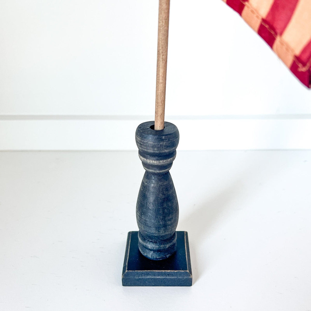 Medium Black Wood Spindle Holder for Flowers &amp; Flags