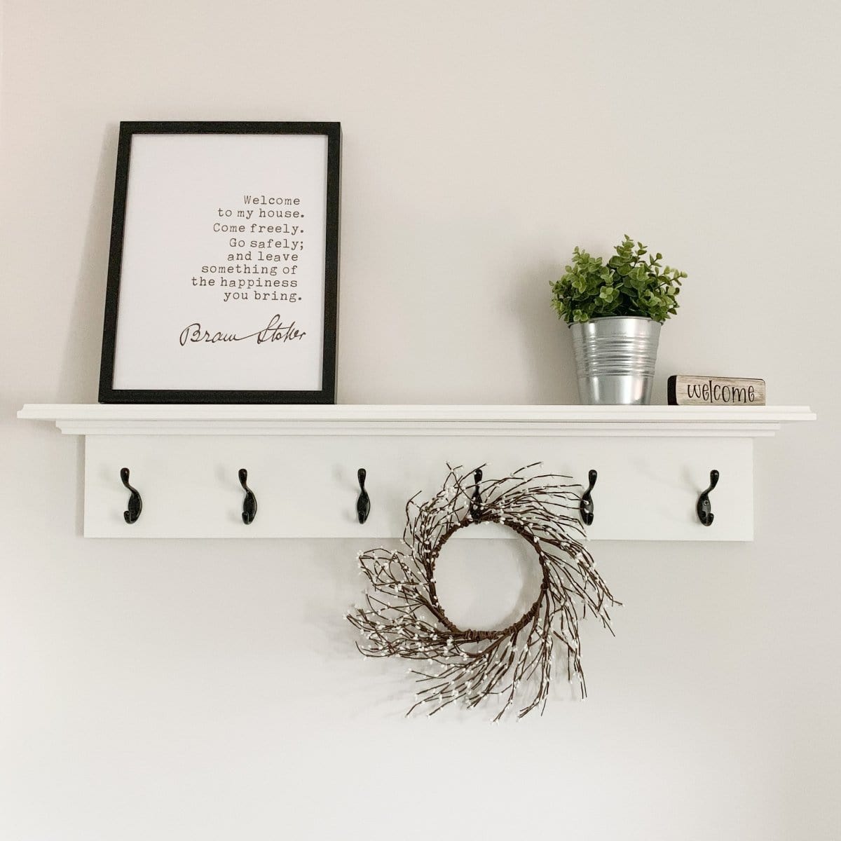 Pip Berry - White Wreath 6" Inside / 14" Outside Diameter-Impressive Enterprises-The Village Merchant