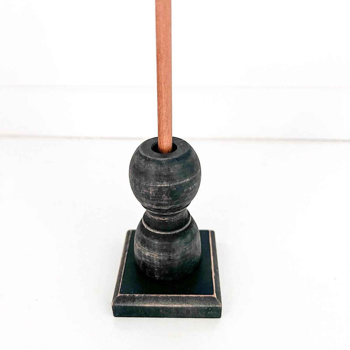 Short Black Wood Spindle Holder for Flowers &amp; Flags