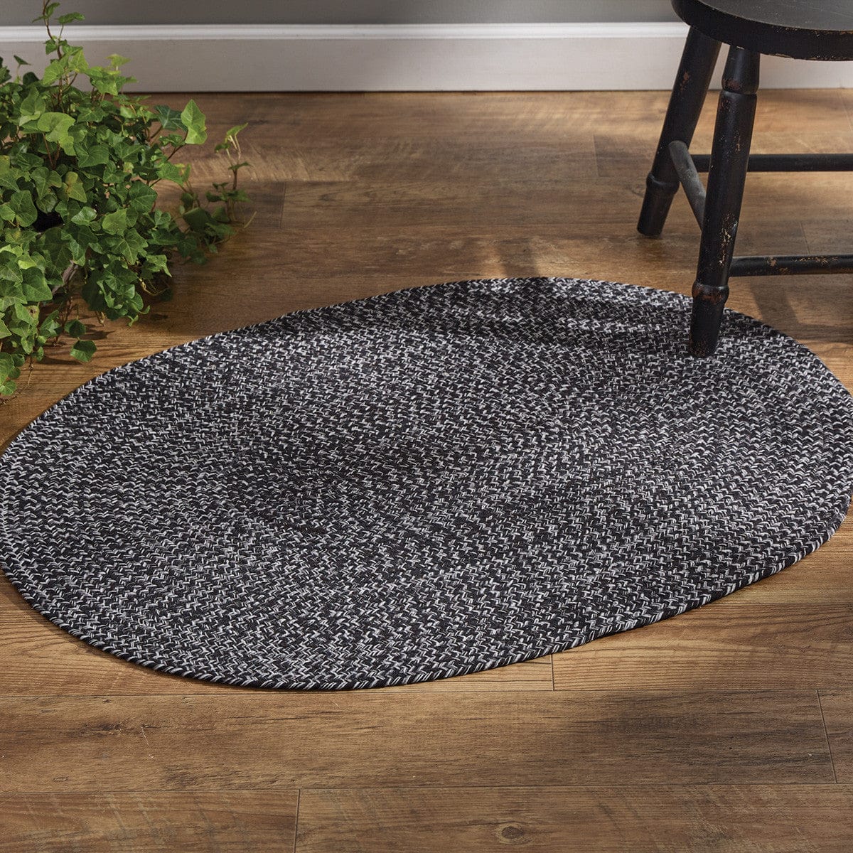 Spice Bin - Pepper Braided Rug 32&quot; X 42&quot; Oval
