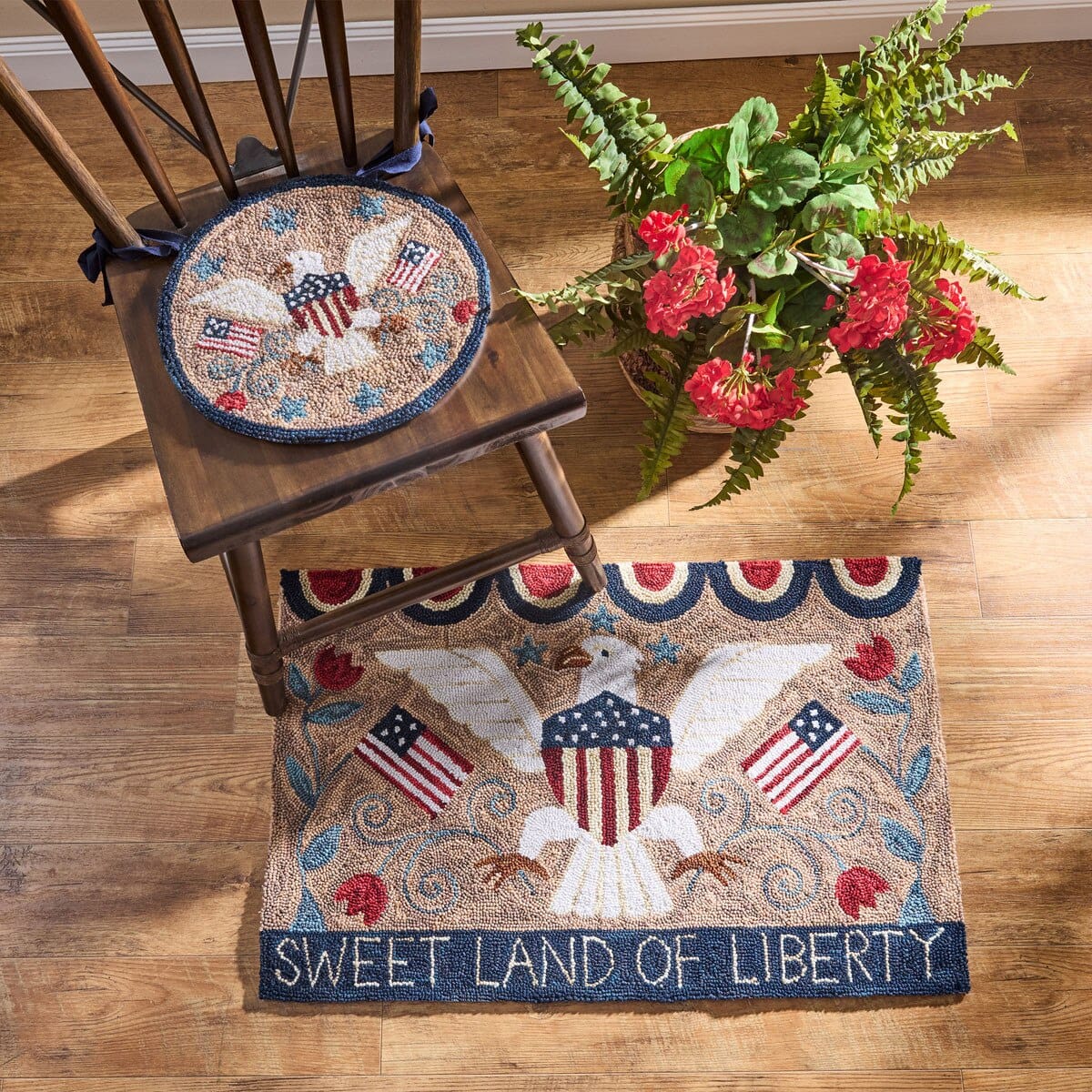 Park Designs Chair Pad Sweet Land of Liberty Hooked Chair Pad 14.5" Diameter Round