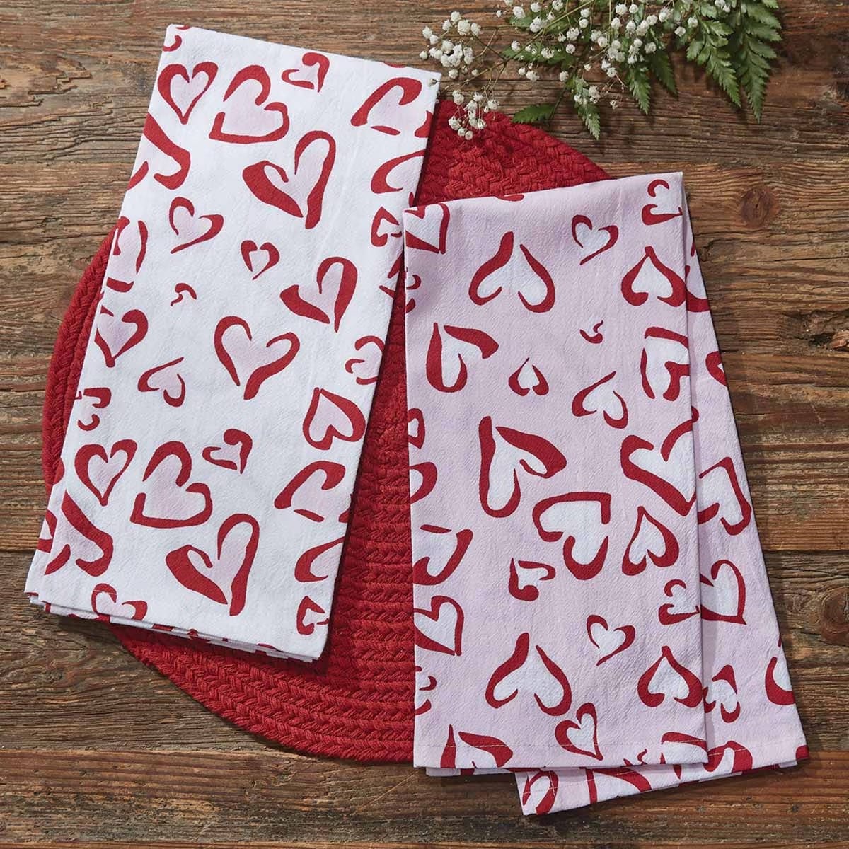 Wild Hearts Decorative Towel Set of 2 Assorted