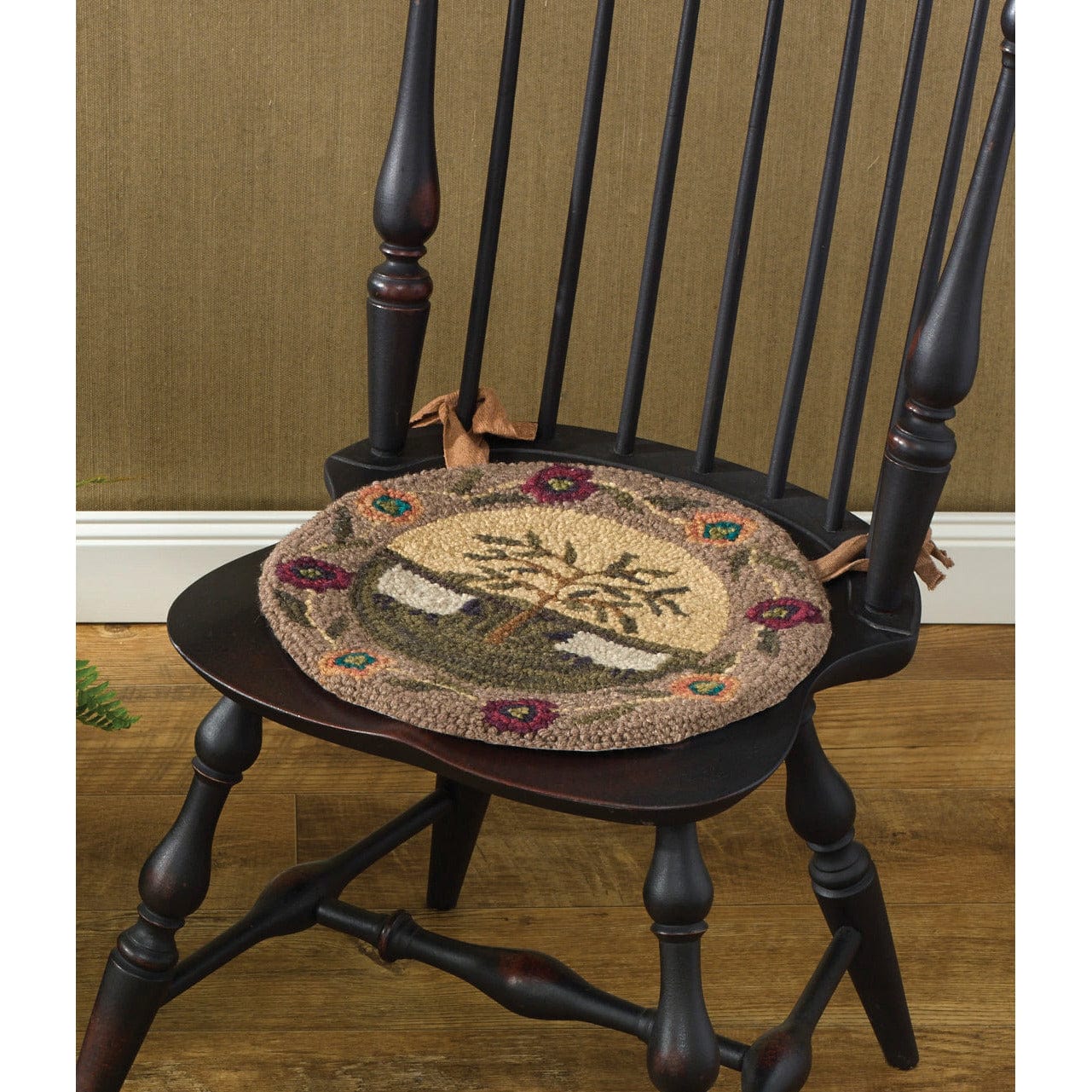Willow & Sheep Hooked Chair Pad 14.5" Diameter Round-Park Designs-The Village Merchant